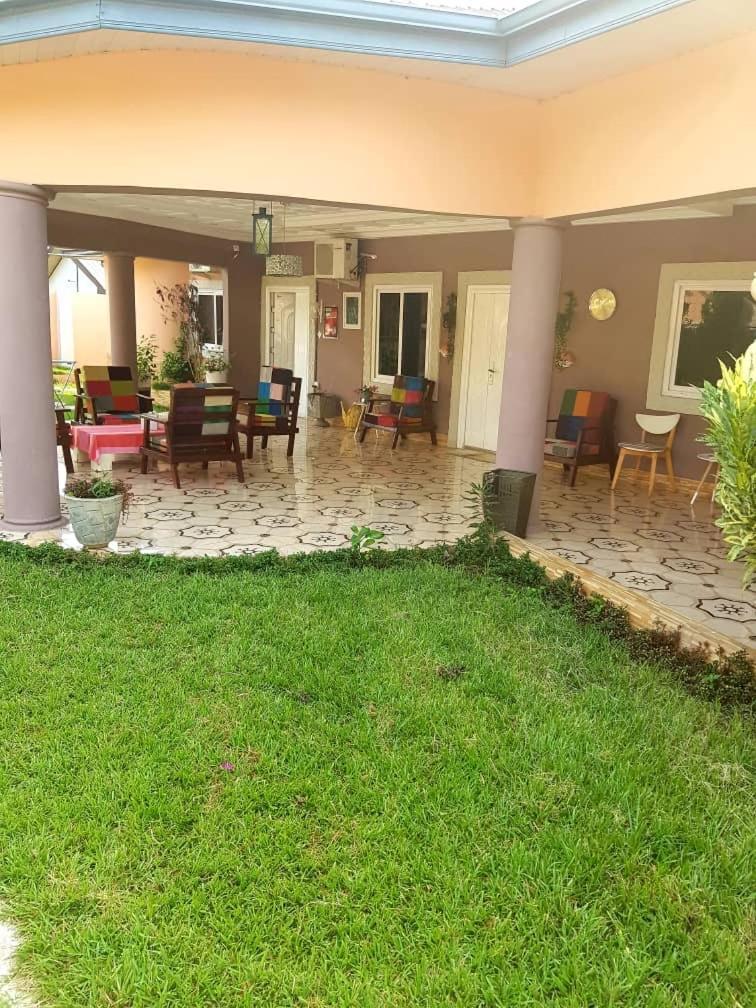 Nana Adu Guest House Koforidua Eksteriør billede
