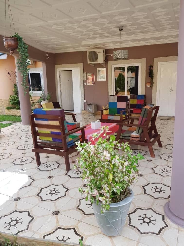 Nana Adu Guest House Koforidua Eksteriør billede