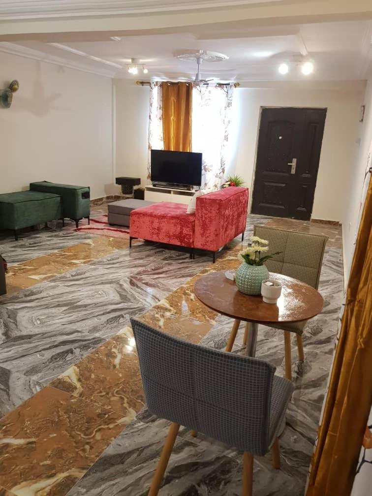 Nana Adu Guest House Koforidua Eksteriør billede