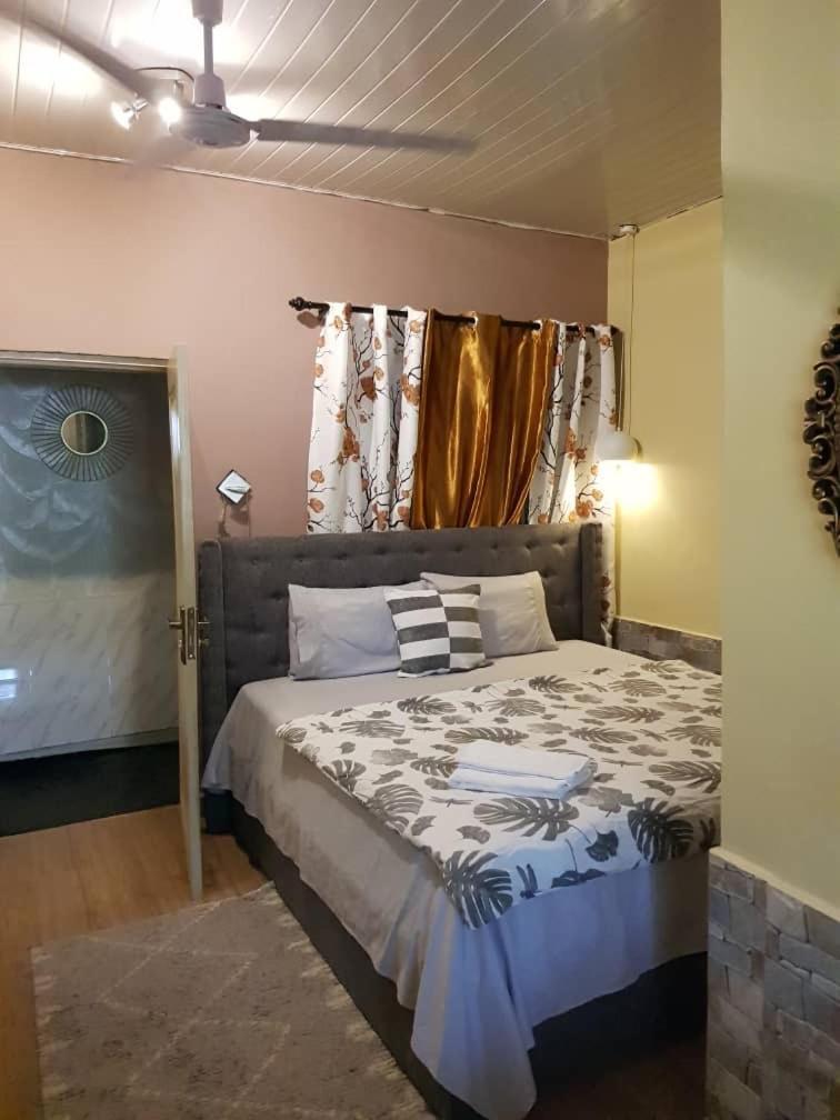 Nana Adu Guest House Koforidua Eksteriør billede