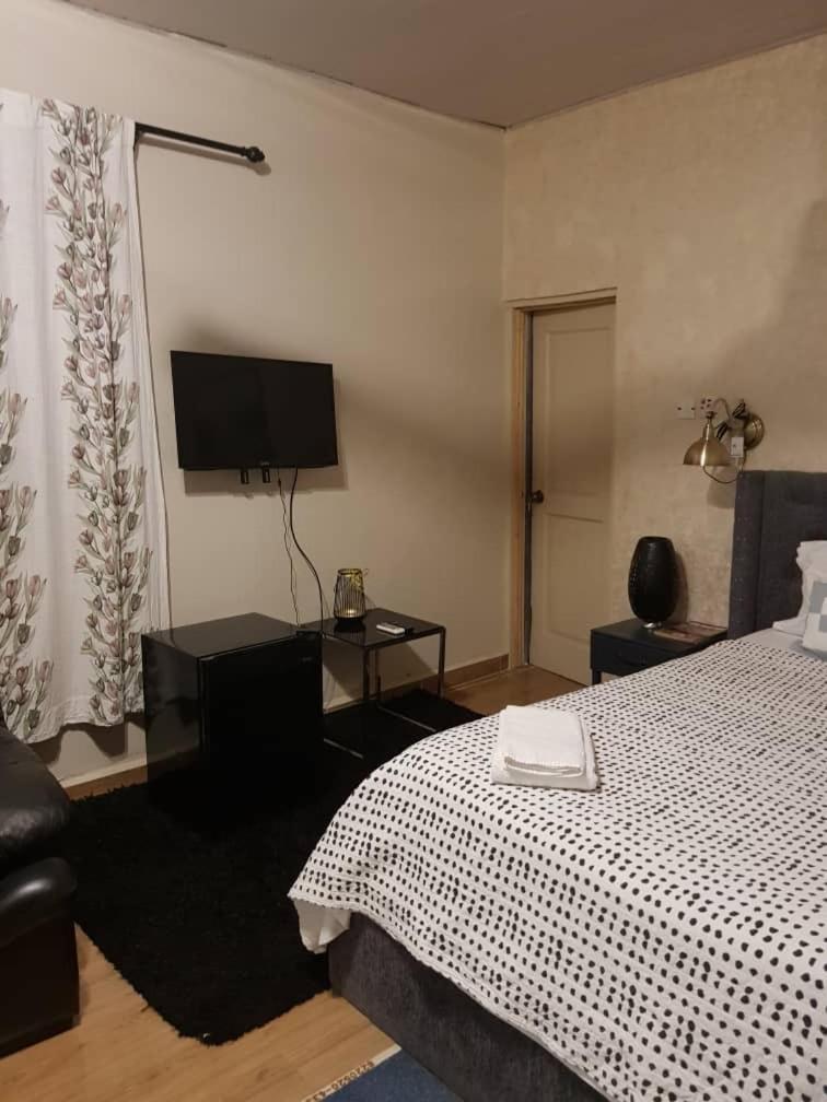 Nana Adu Guest House Koforidua Eksteriør billede